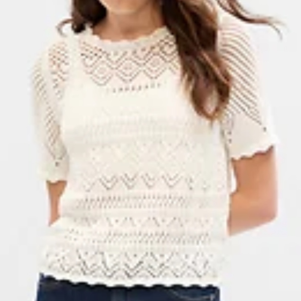 Gap lace top